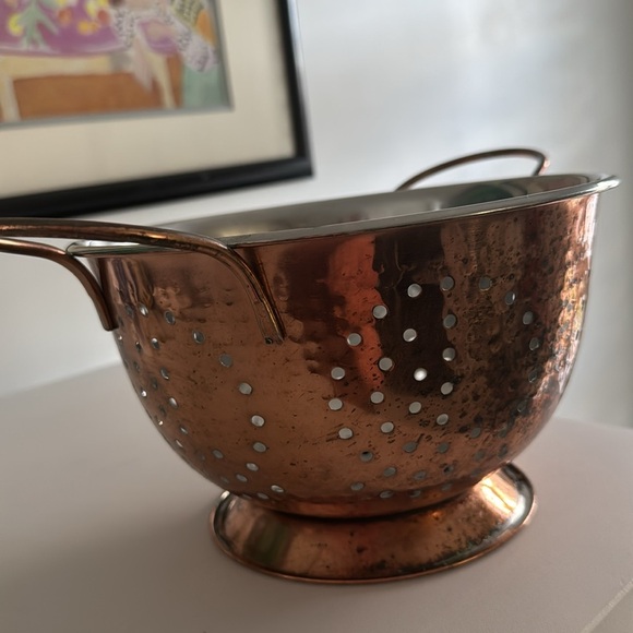 Copper Toned Metal Kitchen Colander - Picture 4 of 11